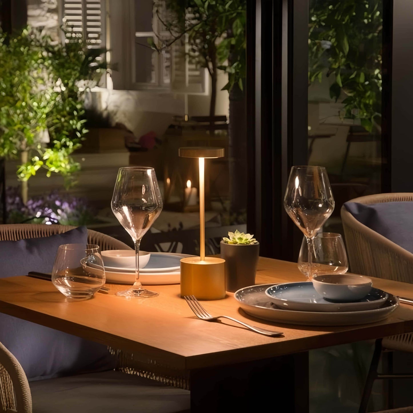 Naawe From Late-Night Reading to Romantic Dinners - One Lamp Fits All - Naawe