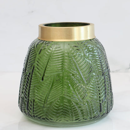 The Glowing Emerald Centerpiece: An Ever-Radiant Statement of Holiday Elegance