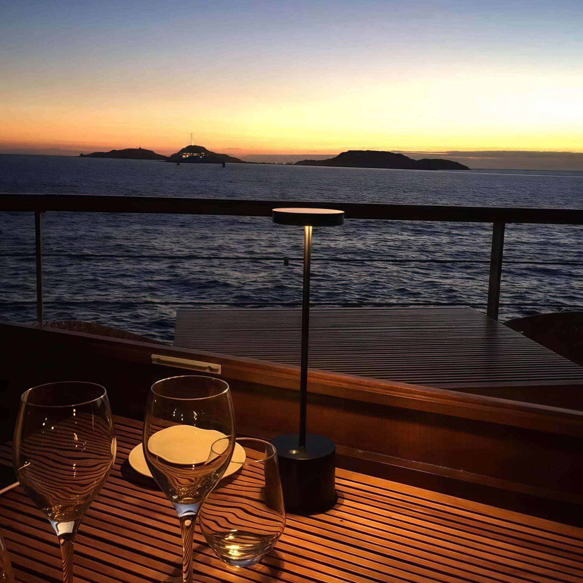 Naawe From Late-Night Reading to Romantic Dinners - One Lamp Fits All - Naawe