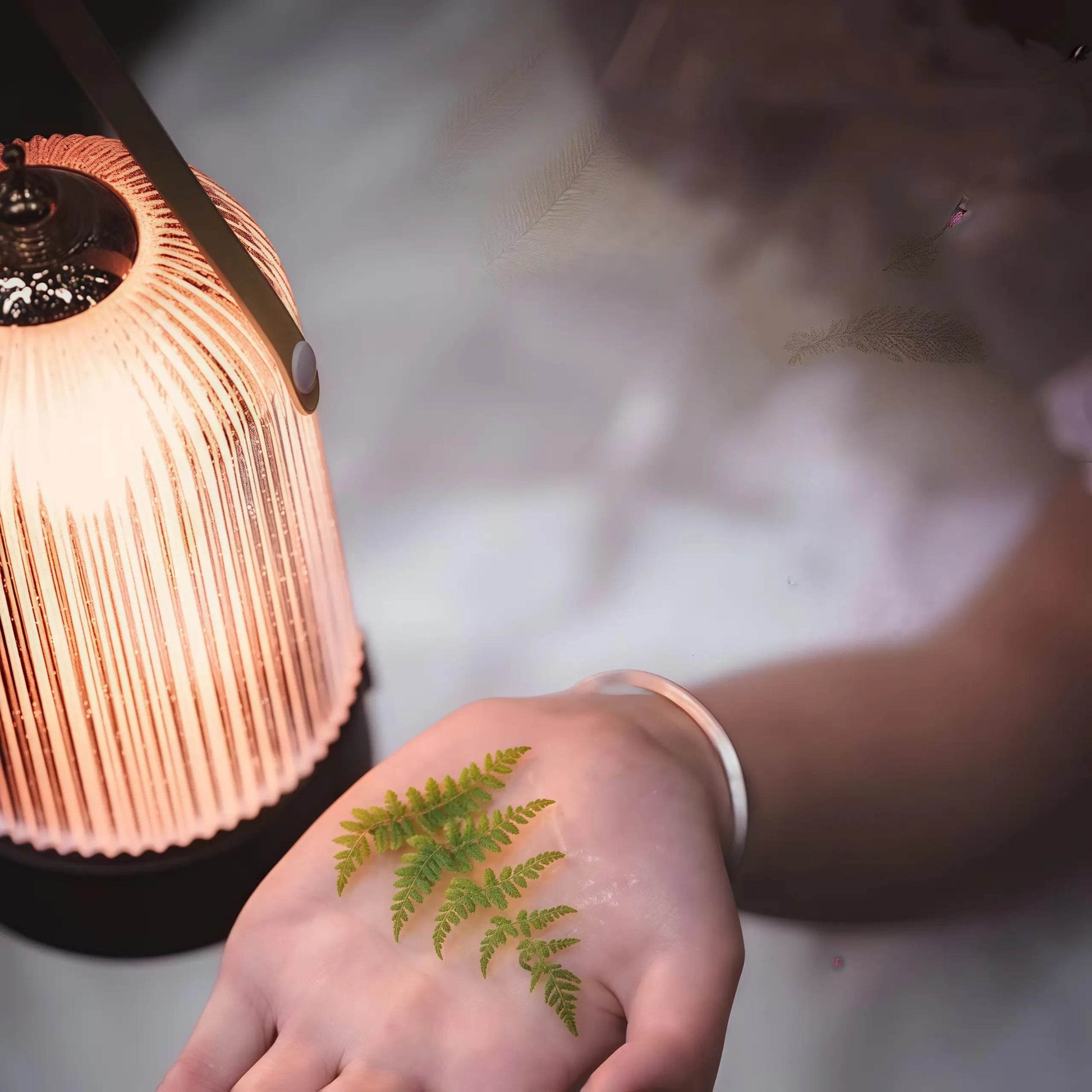 NAAWE Portable Table Lamp – Modern Café Lighting - Naawe