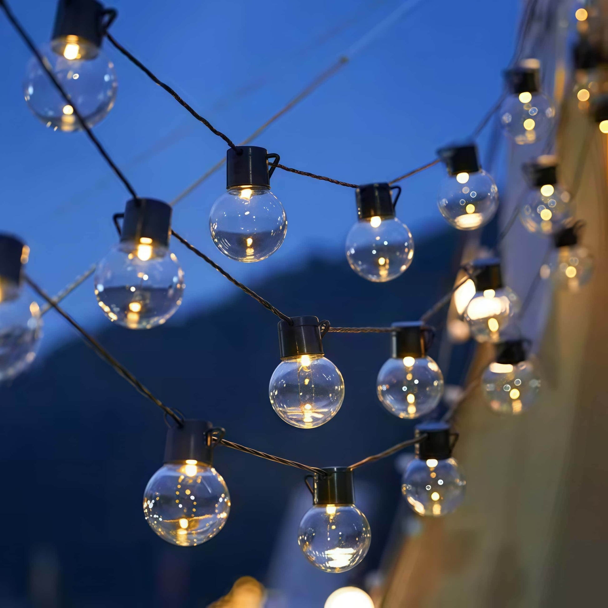 Naawe™ Outdoor Solar LED Bulb String Lights - Naawe